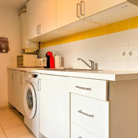 Cozy Charming Flat In Flowers Garden! Appartement *