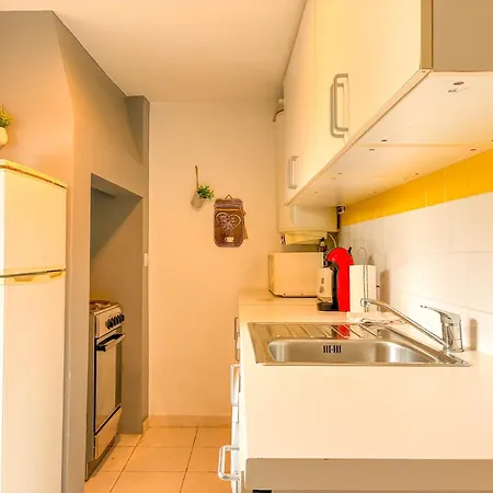 Cozy Charming Flat In Flowers Garden! Appartement